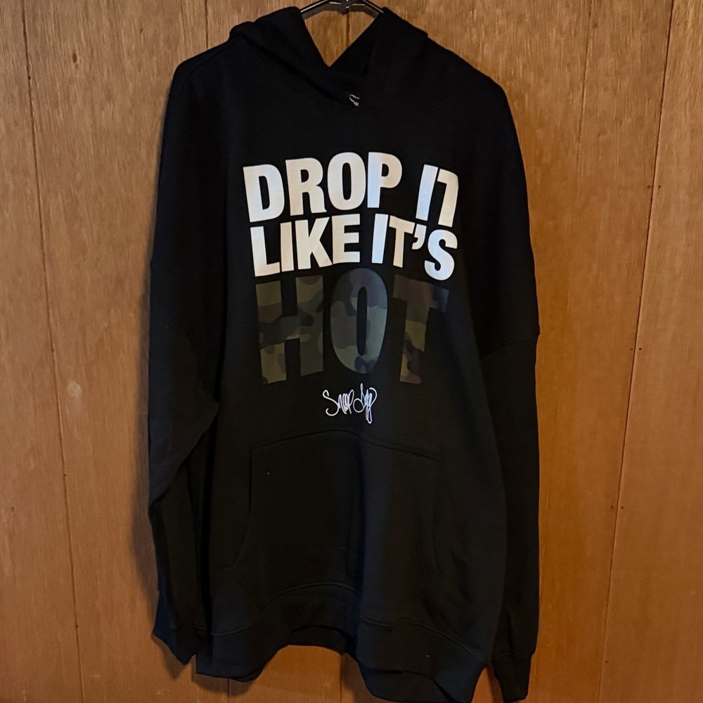 Dogg Supply by Snoop Dogg "Drop It Like Its Hot" Black Hoodie